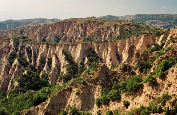 Sandstone_erosion_-_Melnik_Pirin_Bulgaria