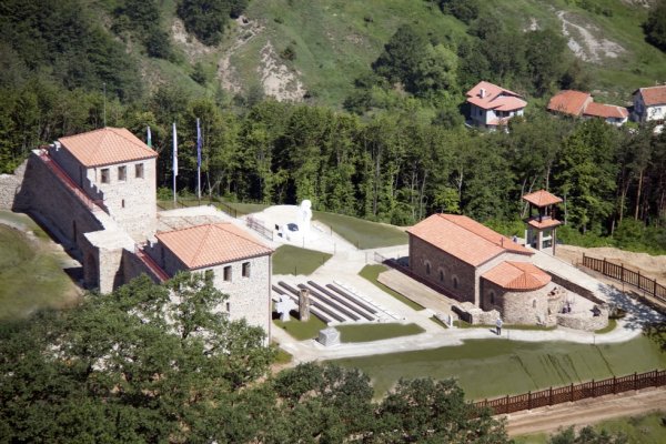 Tsari Mali Grad