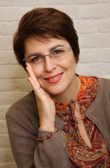 Елена Кръстева