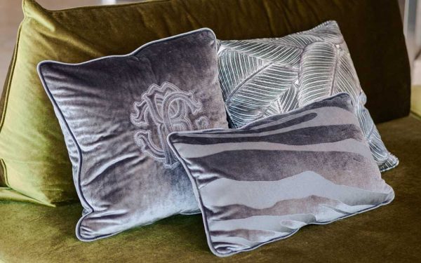 Диван Baltimora Roberto Cavalli Home Interiors