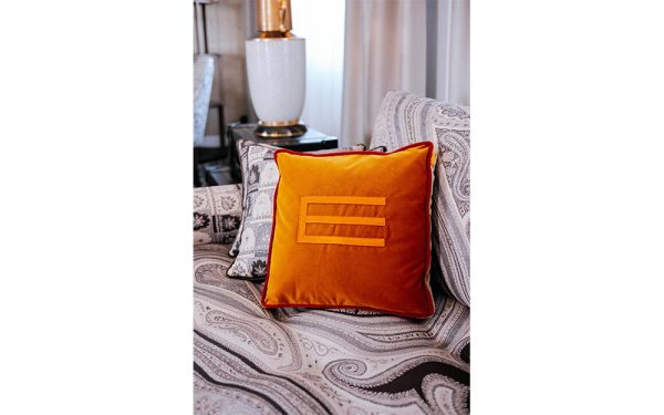 Декоративна възглавница Chobe Yellow от италианския производител ETRO Home Interiors