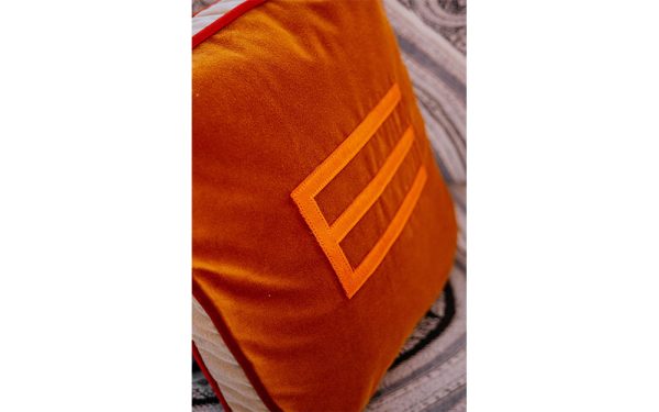 Декоративна възглавница Chobe Yellow от италианския производител ETRO Home Interiors