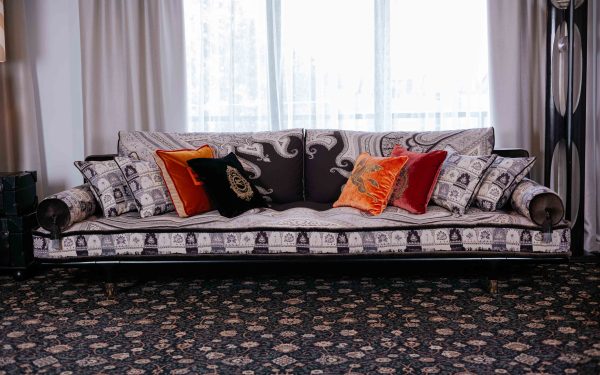Италиански диван WOODSTOCK MOUNTAIN ETRO Home Interiors