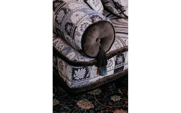 Италиански диван WOODSTOCK MOUNTAIN ETRO Home Interiors