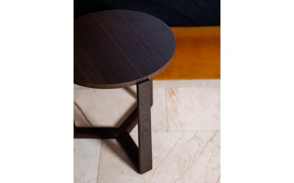 Италианска странична масичка от дърво MADERA