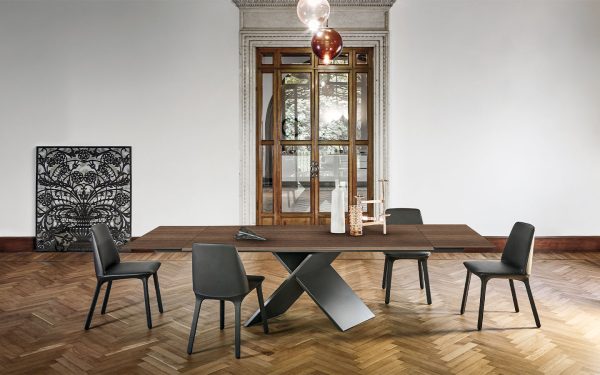 Разтегателна маса AX от италианския производител BONALDO