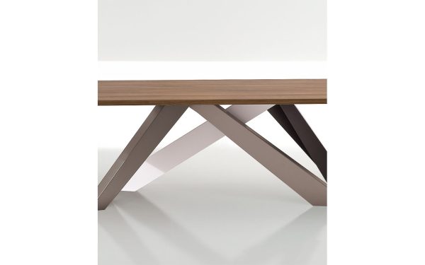 Трапезарна маса BIG TABLE от италианския производител BONALDO