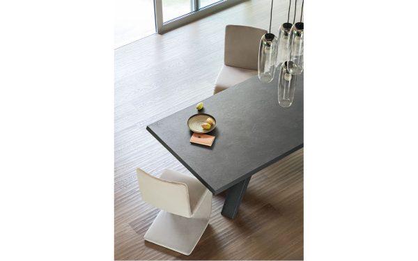 Трапезарна маса BIG TABLE от италианския производител BONALDO