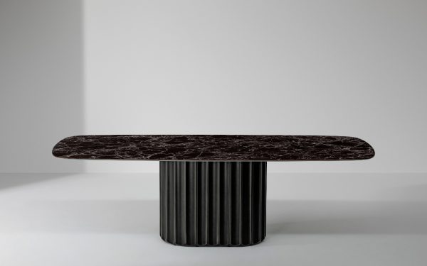 Трапезарна маса DORIAN TABLE от италианския производител BONALDO