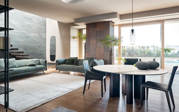 Трапезарна маса GEOMETRIC TABLE от италианския производител BONALDO