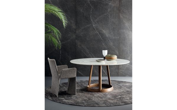 Трапезарна маса GREENY от италианския производител BONALDO