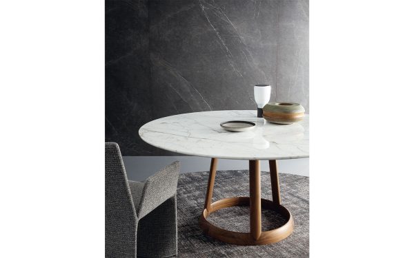 Трапезарна маса GREENY от италианския производител BONALDO