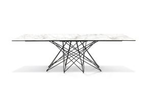 Трапезарна маса OCTA от италианския производител BONALDO