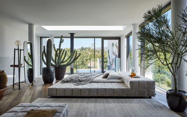 Спалня SQUARING BED от италианския производител BONALDO