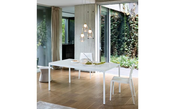 Разтегателна маса ZEN от италианския производител BONALDO