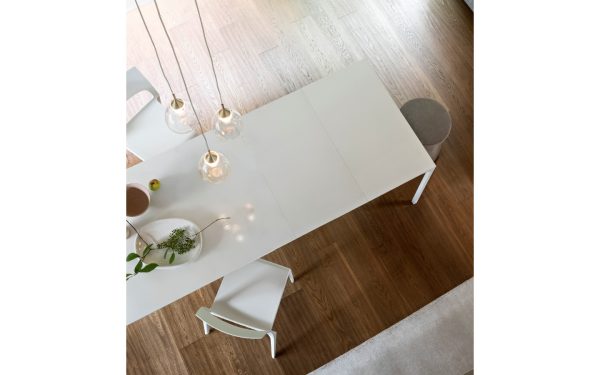 Разтегателна маса ZEN от италианския производител BONALDO