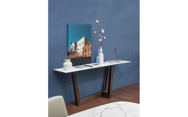 Конзолна маса ART CONSOLE от италианския производител BONALDO