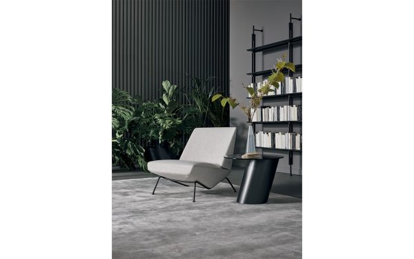 Италианско кресло SLEEK от италианския производител BONALDO