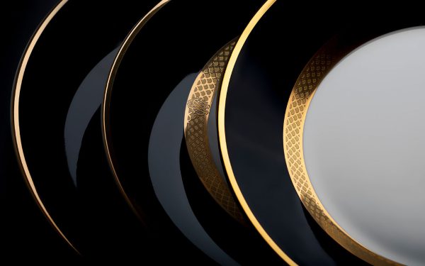 Подложна чиния 32 см Python Black Roberto Cavalli Home Luxury Tableware - 2 - Stolbg.com